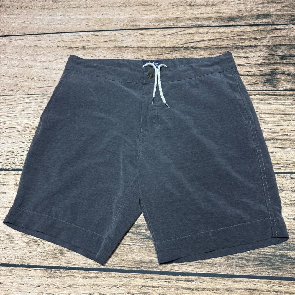 Faherty All Day Shorts Mens 33 Grey Hybrid Swim Trunks Stretch Quick Dry Casual